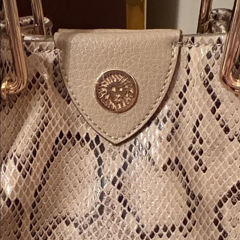 Anne Klein chic tote